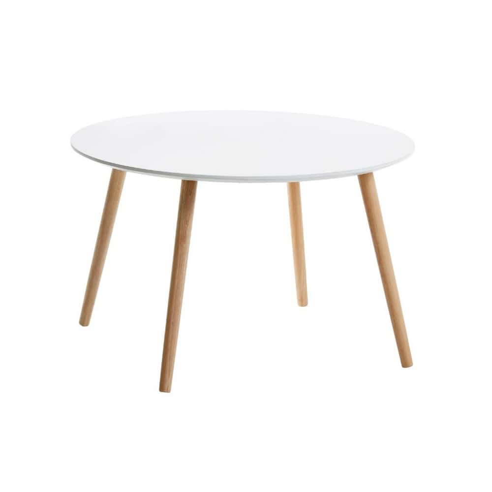 Beursstand Een ronde, witte tafel met vier schuine houten poten tegen een effen witte achtergrond.